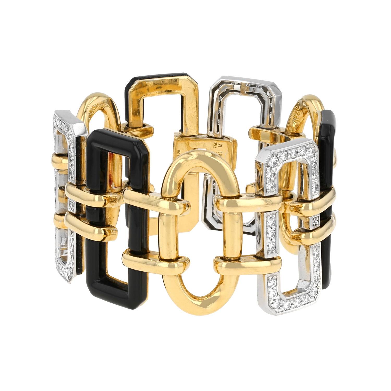 00pp-chanel-premiere-bracelet-in-yellow-gold-onyx-and-diamonds