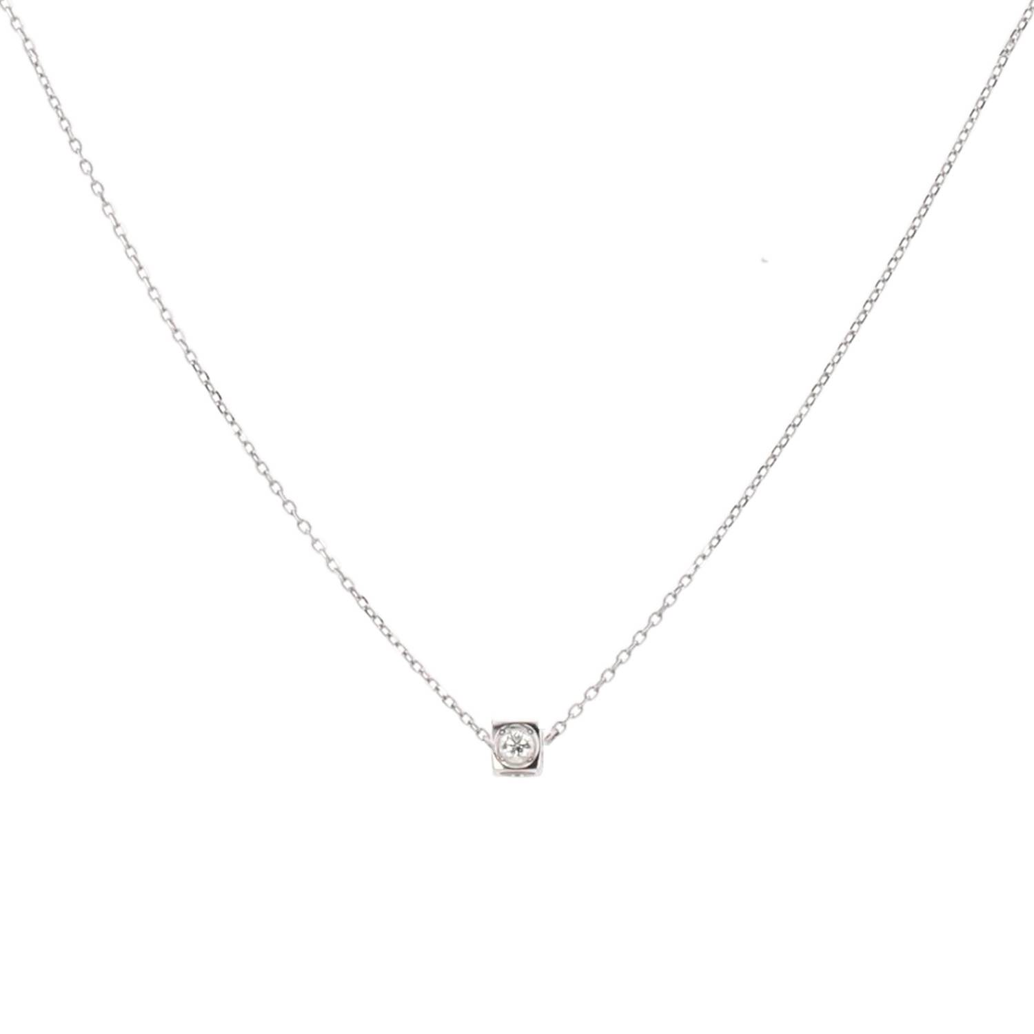 00pp-dinh-van-le-cube-diamant-small-model-necklace-in-white-gold-and-diamond