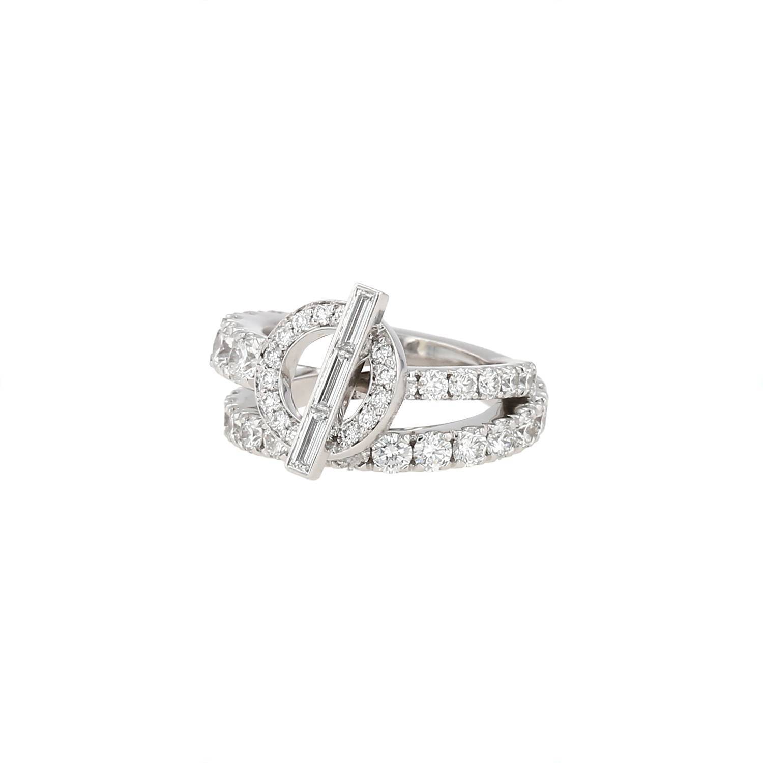 00pp-hermes-finesse-large-model-ring-in-white-gold-and-diamonds