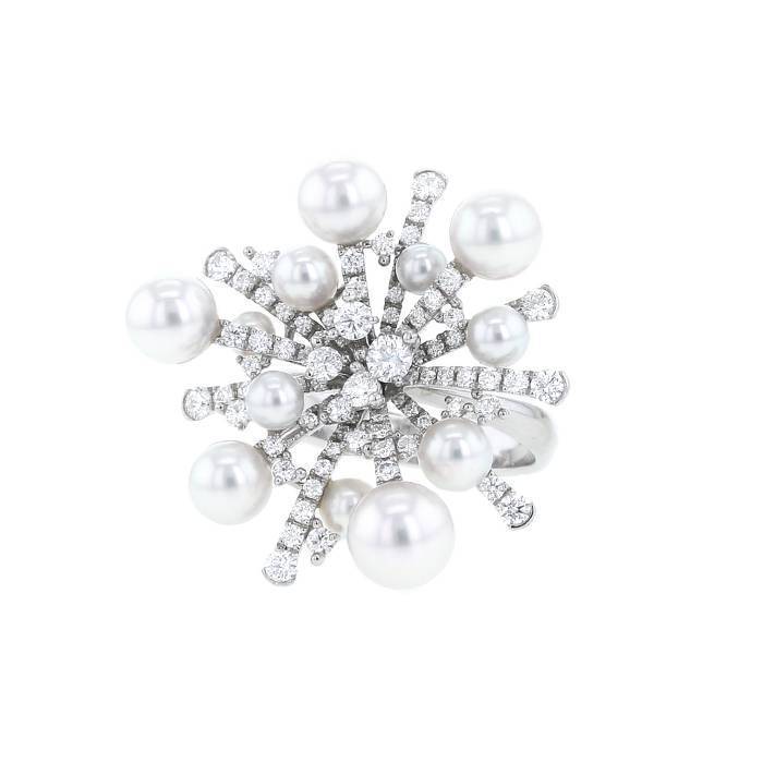 00pp-mikimoto-a-world-of-creativity-ring-in-white-gold-pearls-and-diamonds