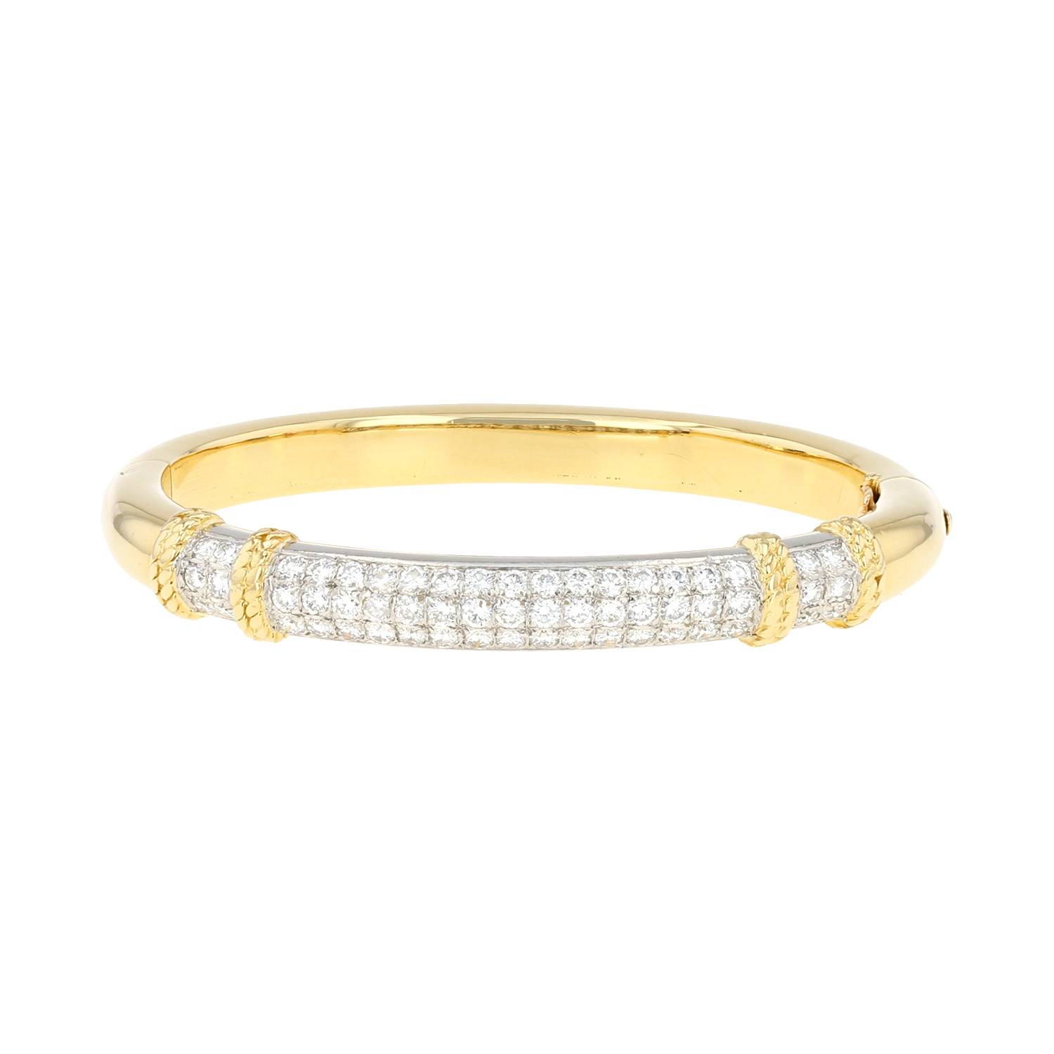 00pp-opening-fred-isaure-bangle-in-yellow-gold-platinium-and-diamonds