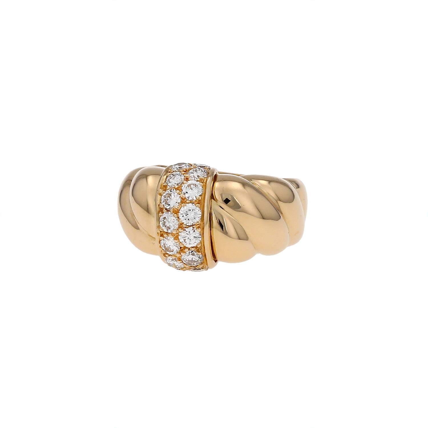 00pp-van-cleef-arpels-ring-in-yellow-gold-and-diamonds