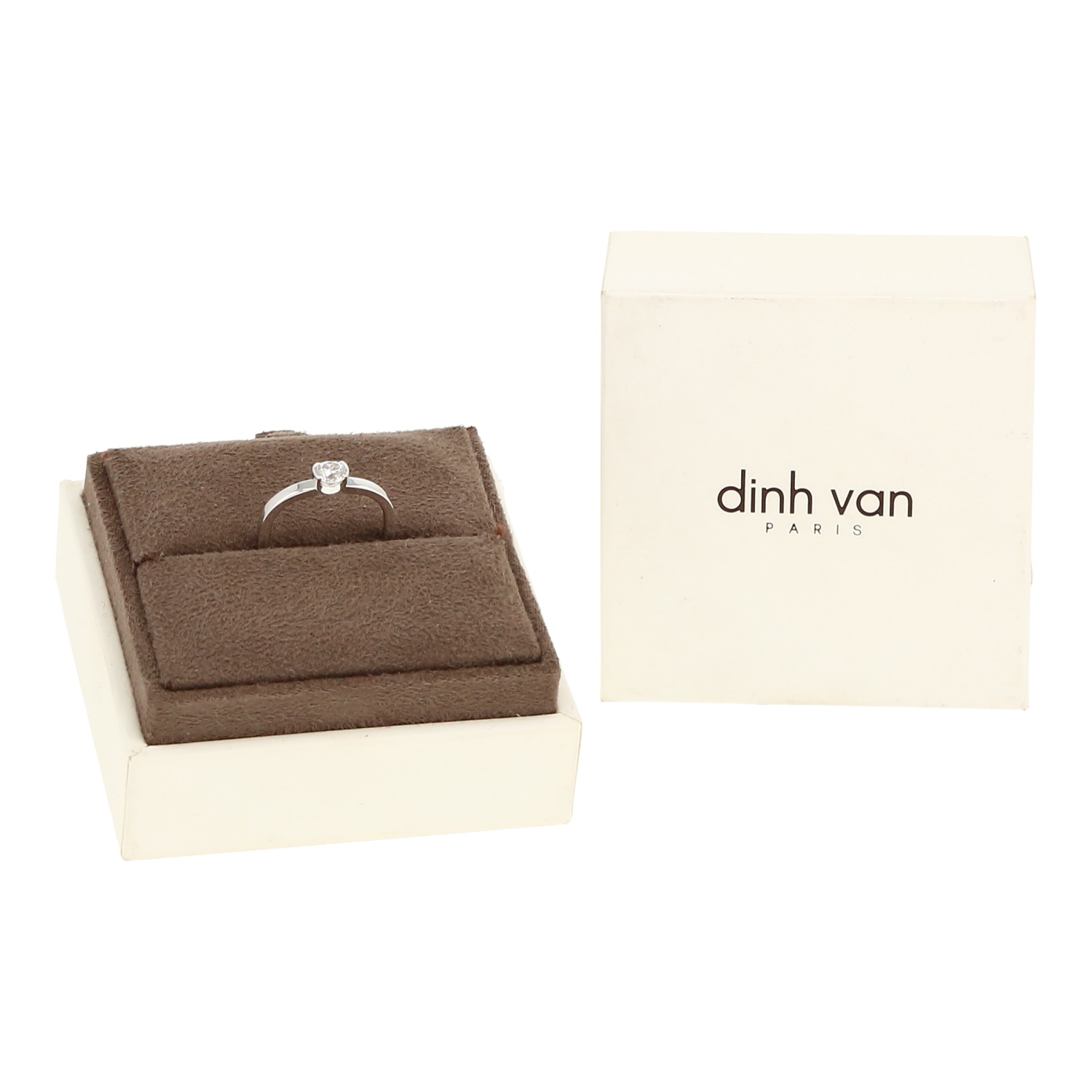 D2-dinh-van-flore-ring-in-white-gold-and-diamond