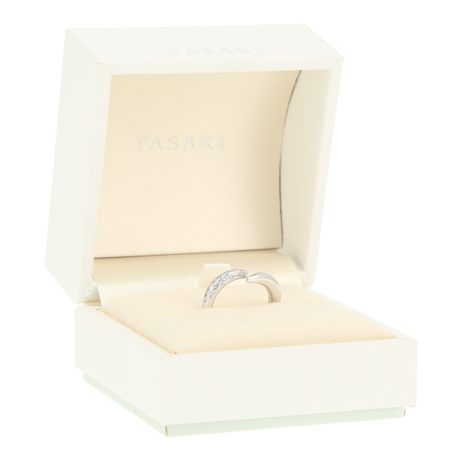 D2-tasaki-danger-horn-ring-in-white-gold-and-diamonds